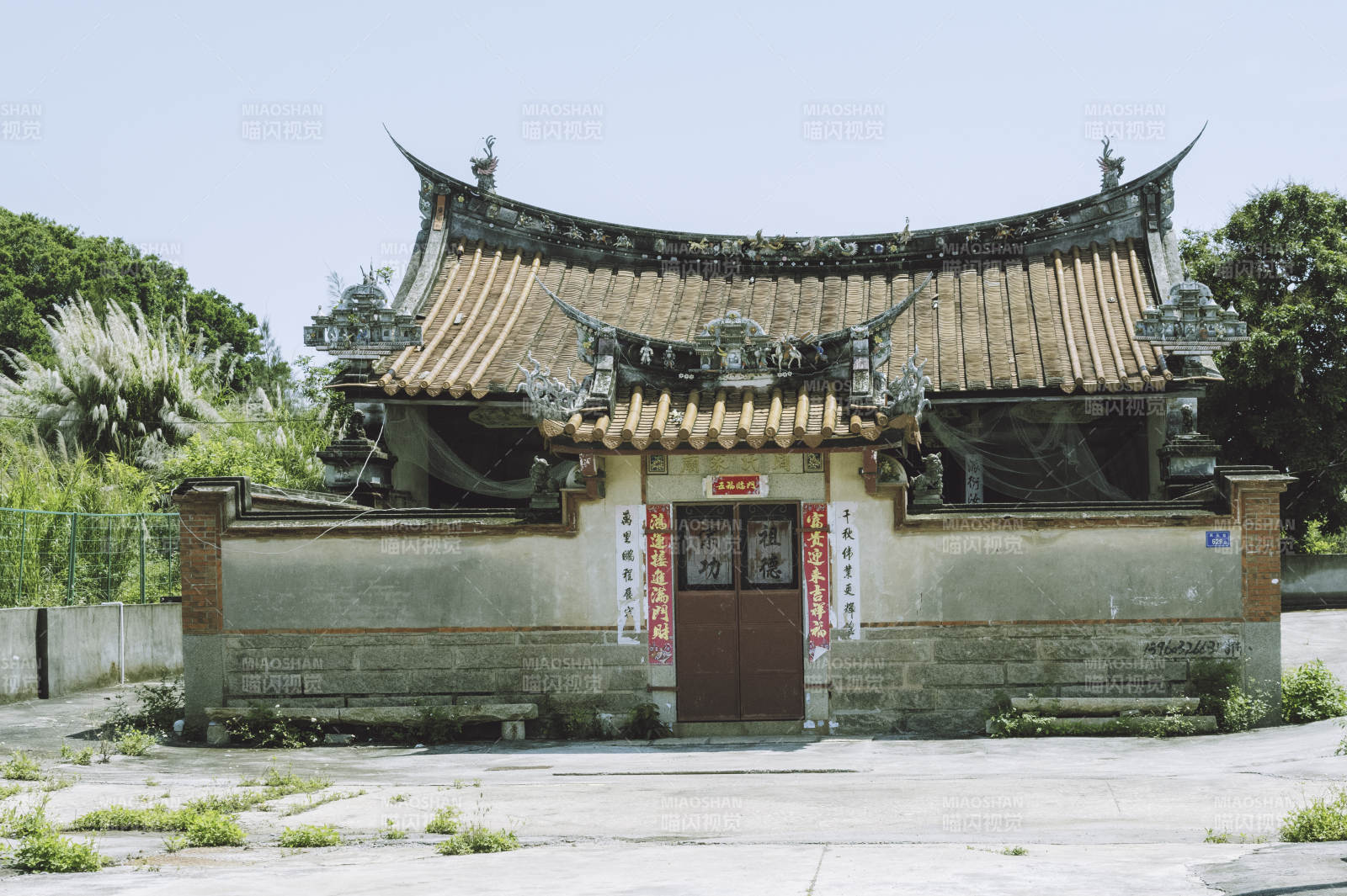 闽南古庙静谧 岁月痕迹斑驳图片