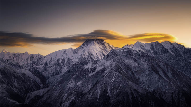 雪山日落 云海奇观图片