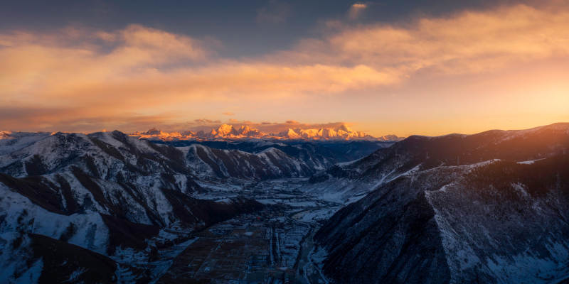 雪山落日 壮丽景色图片