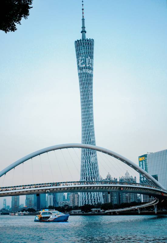 广州塔与海心桥夜景图片