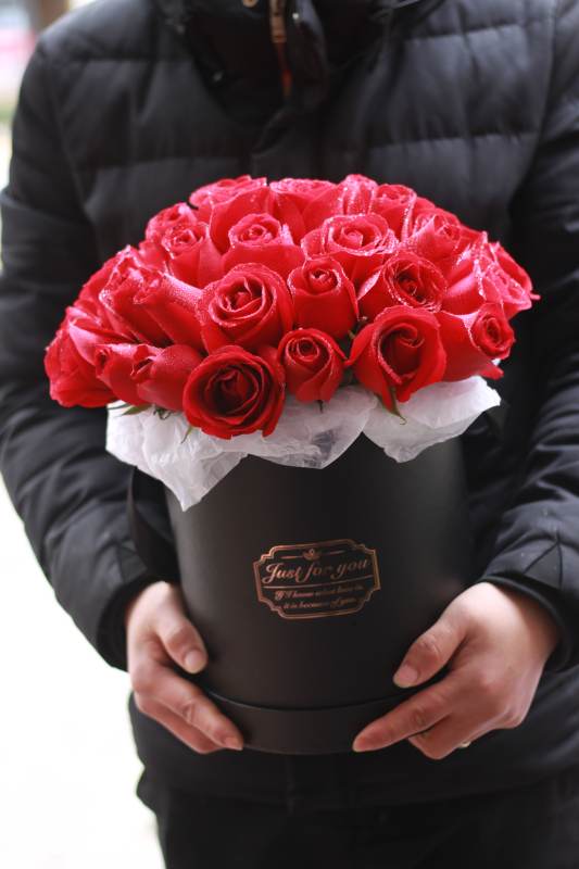 红玫瑰礼盒 浪漫送礼首选图片