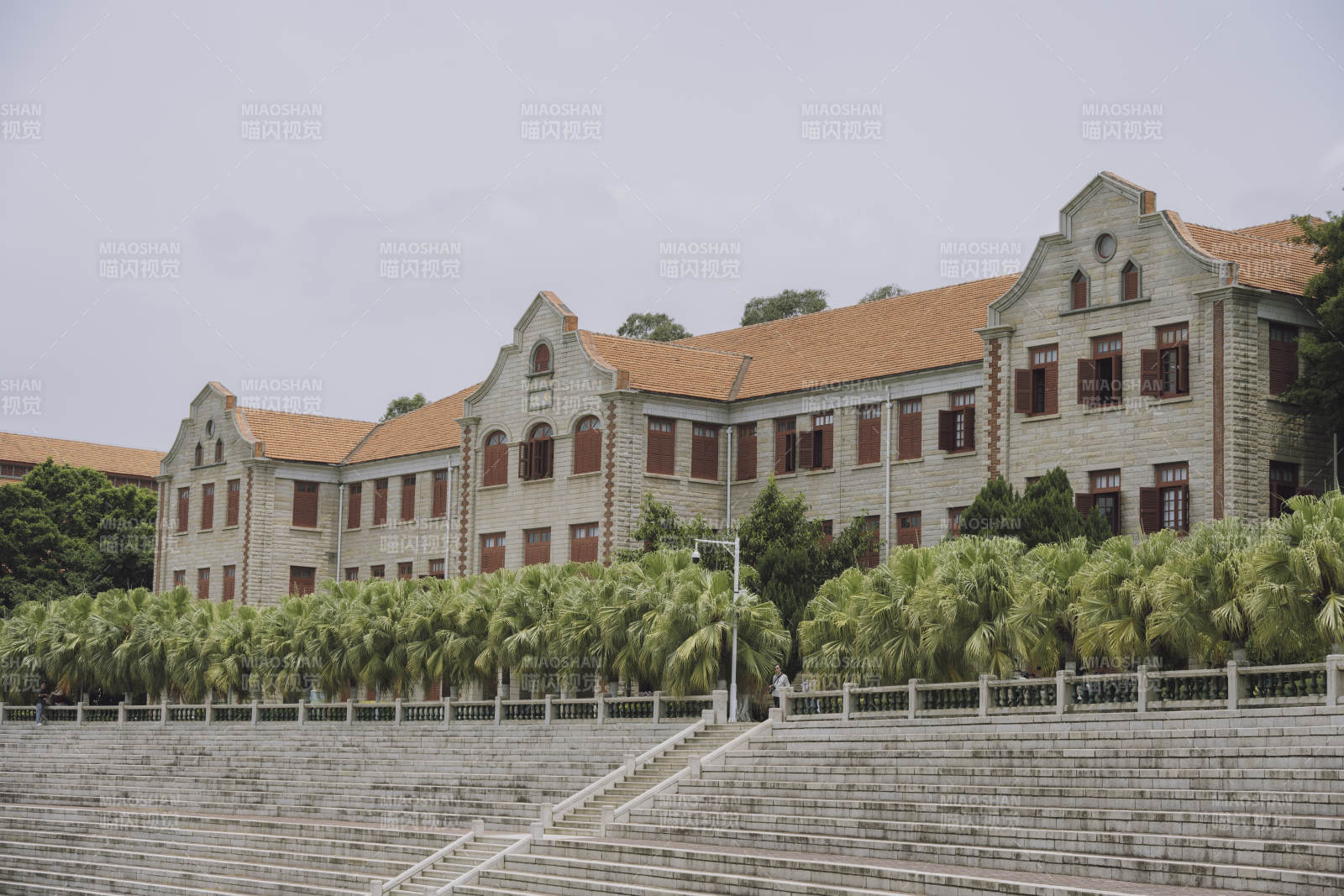 厦门大学南光楼图片