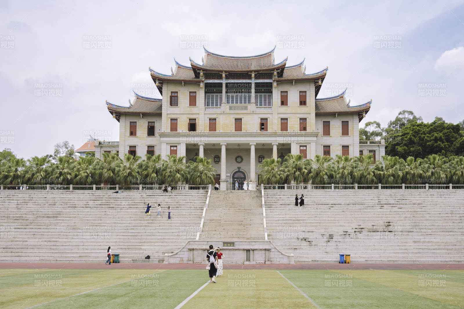 厦门大学建南大礼堂图片