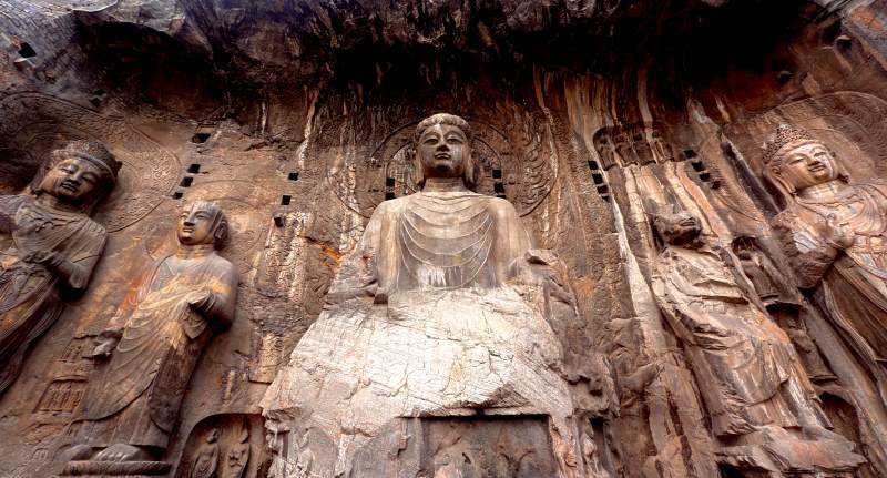 龙门石窟佛像群雕图片