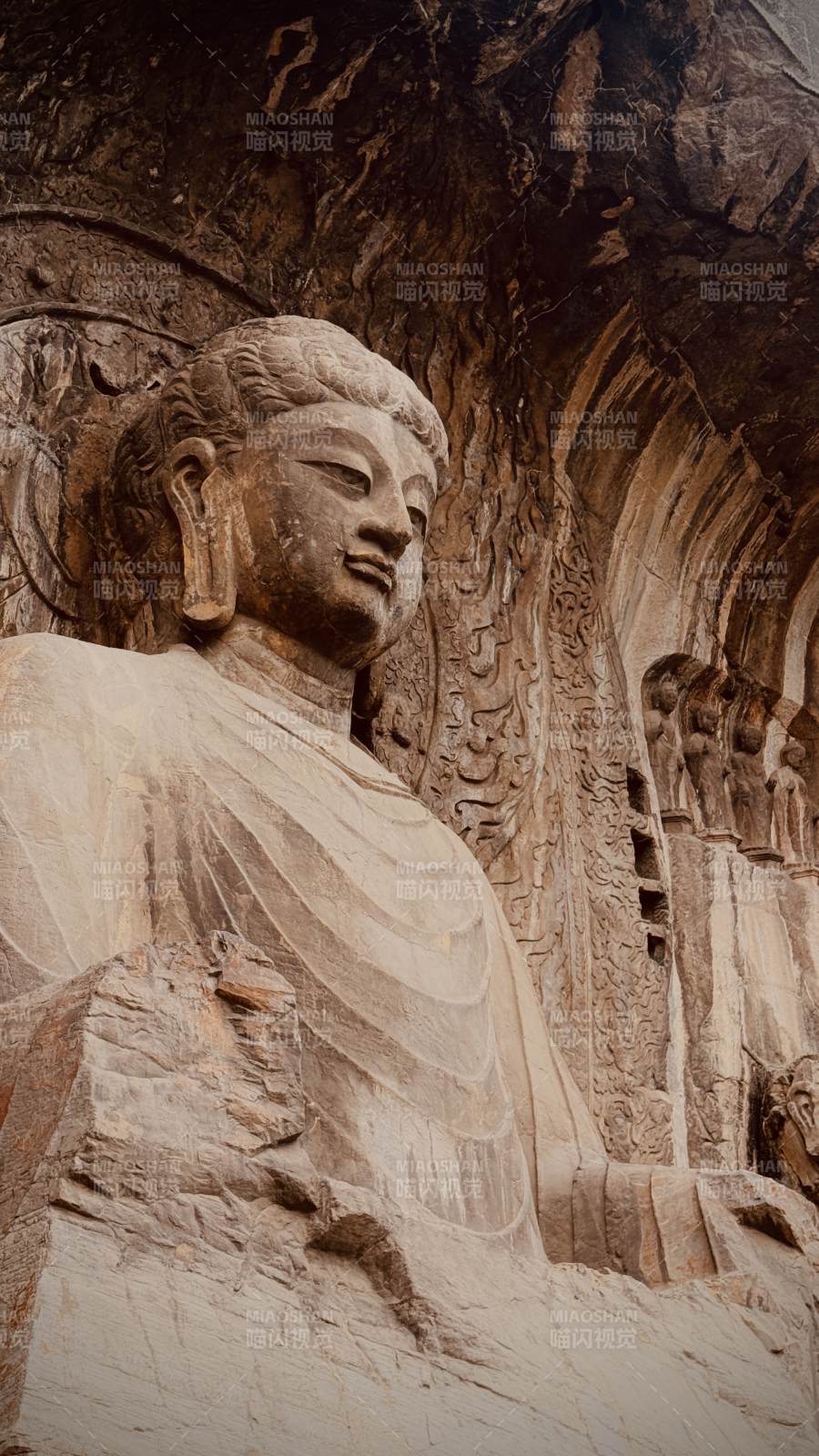 龙门石窟佛像特写图片