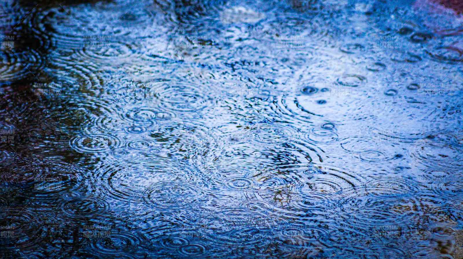 雨滴涟漪 水面波纹图片
