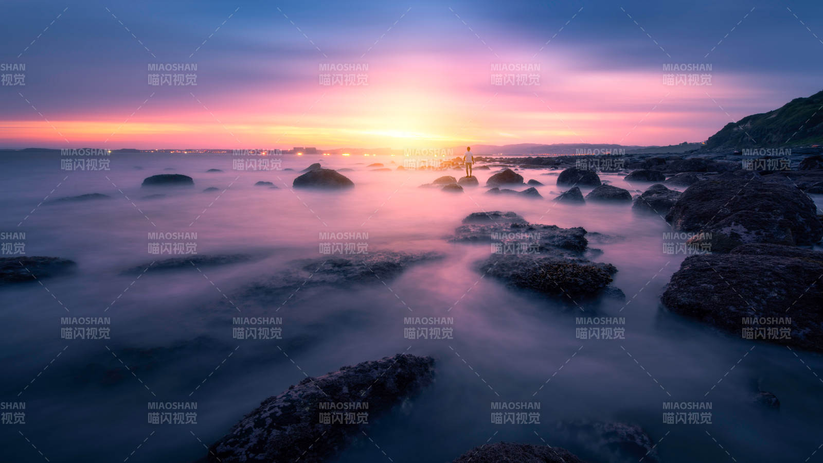 海边日落 梦幻色彩图片