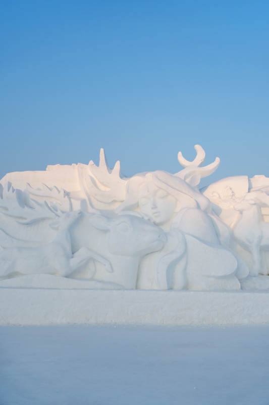 净月潭雪雕艺术 梦幻与宁静图片