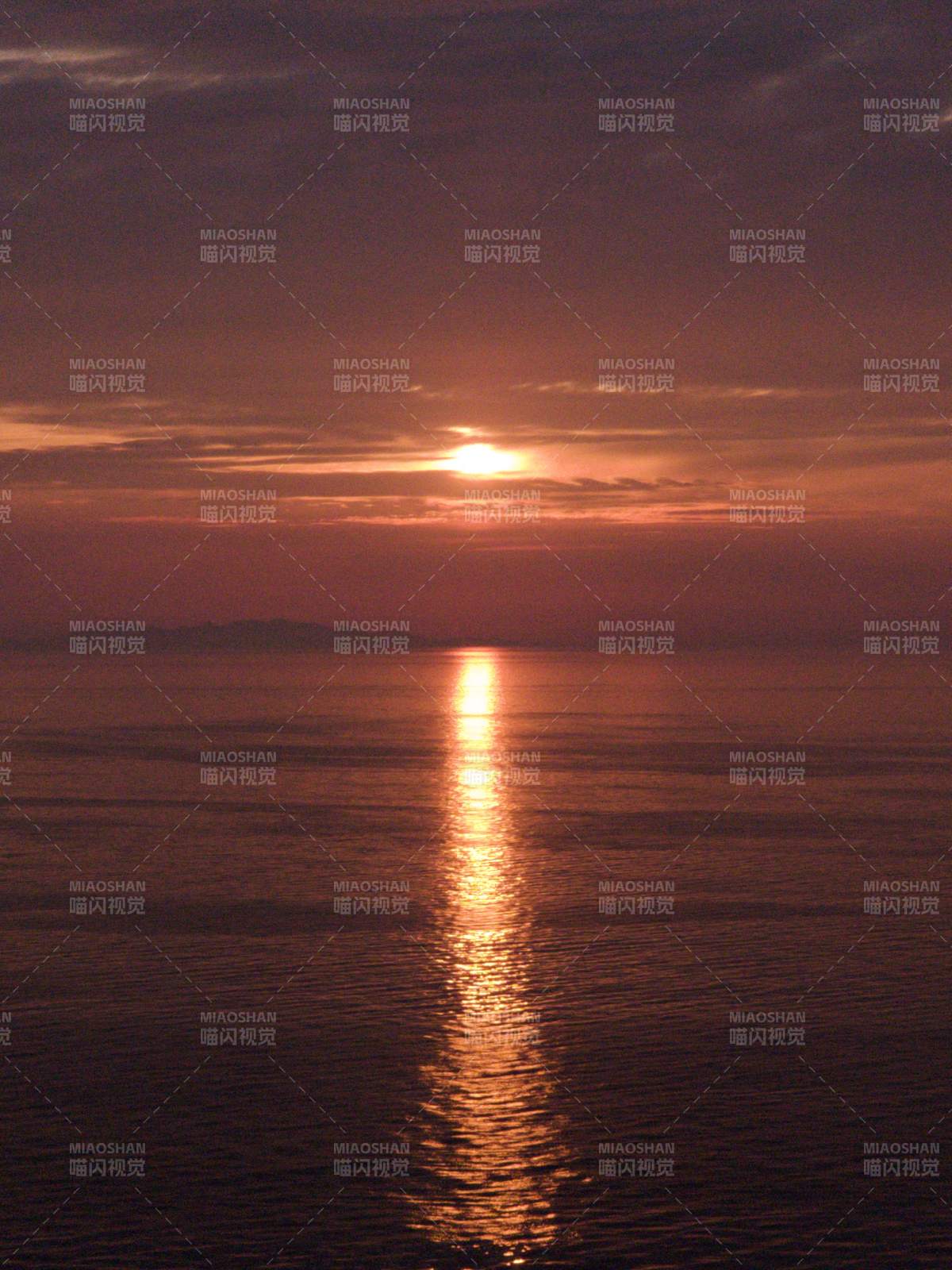 夕阳映海 光辉无限图片