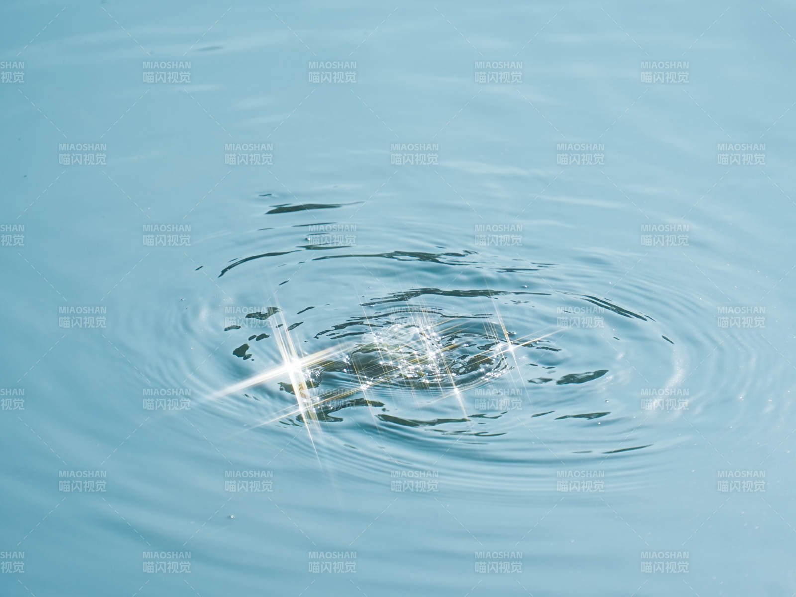 水波荡漾 星光闪烁图片