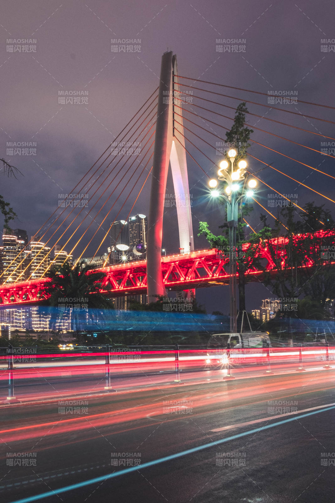 重庆东水门长江大桥图片