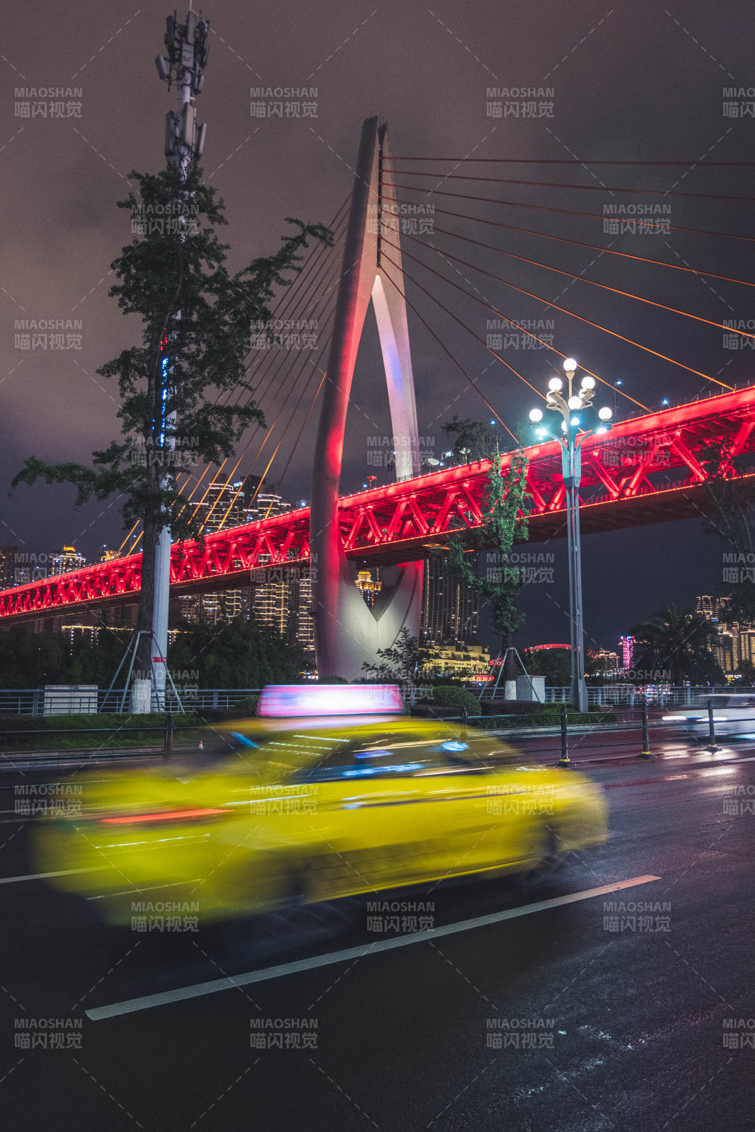 重庆东水门长江大桥图片