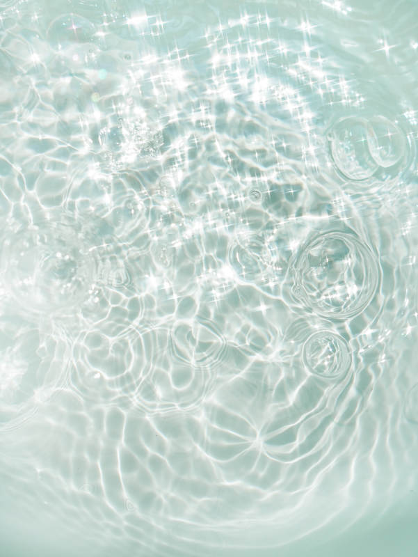 水波荡漾 光影闪烁图片