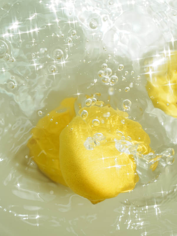 柠檬水中泡 清新一夏图片