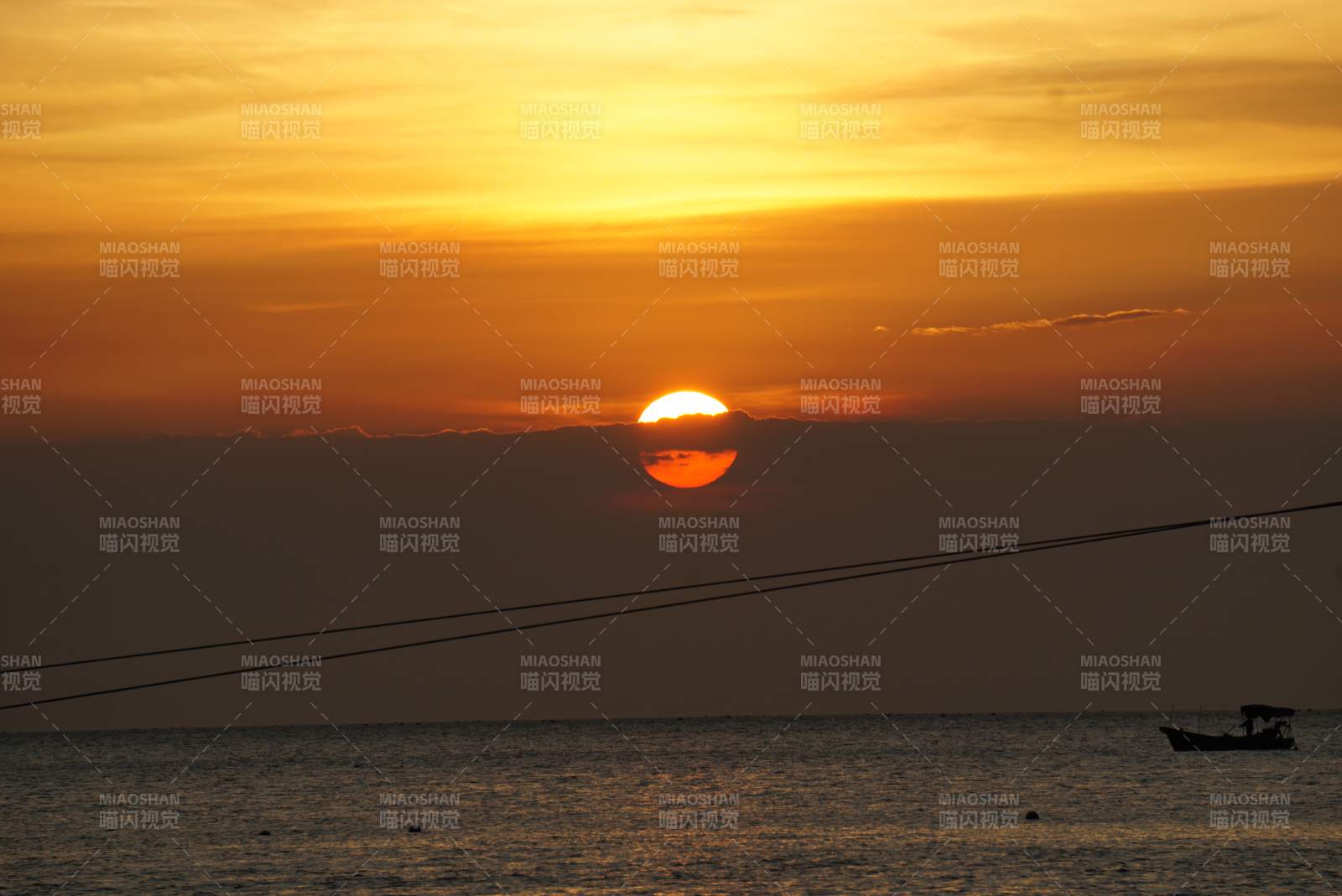 夕阳西下 海面宁静图片