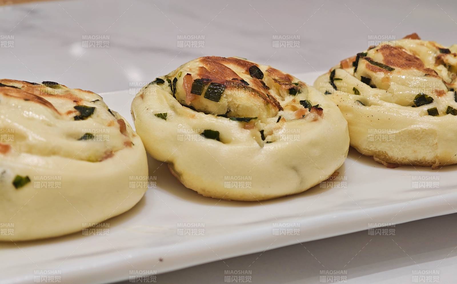 奶油菠菜卷饼图片