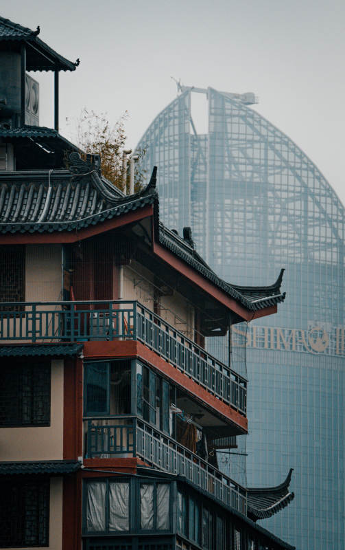 古今建筑对比图图片