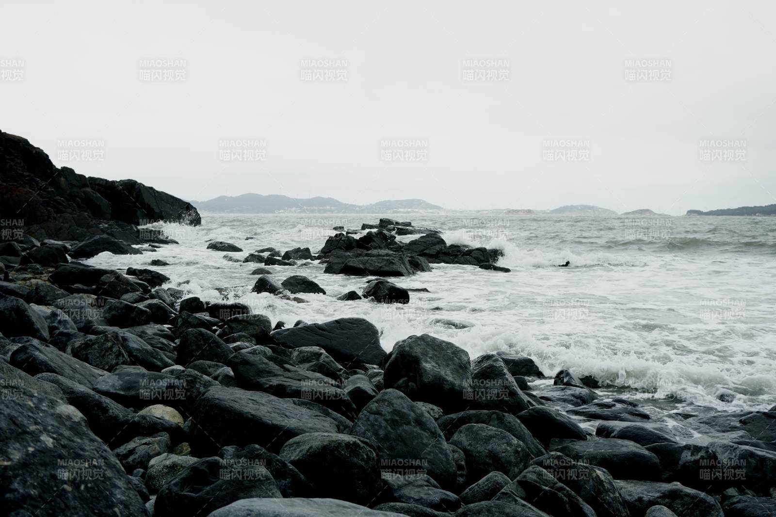 平潭台风 岩石海岸 波涛汹涌图片