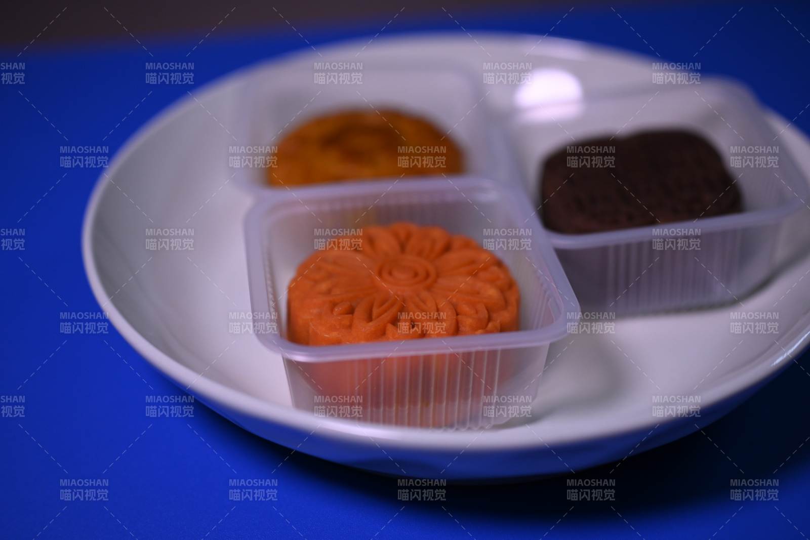 月饼三色 美味呈现图片