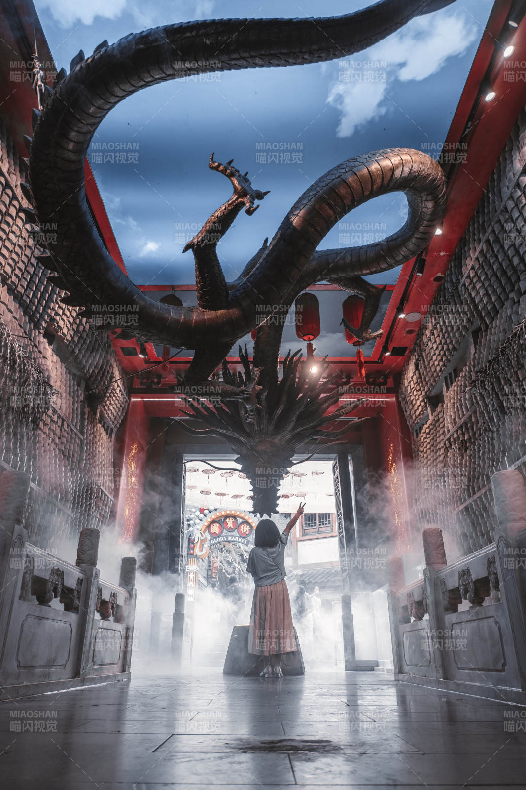 古庙龙影 神秘祈愿图片