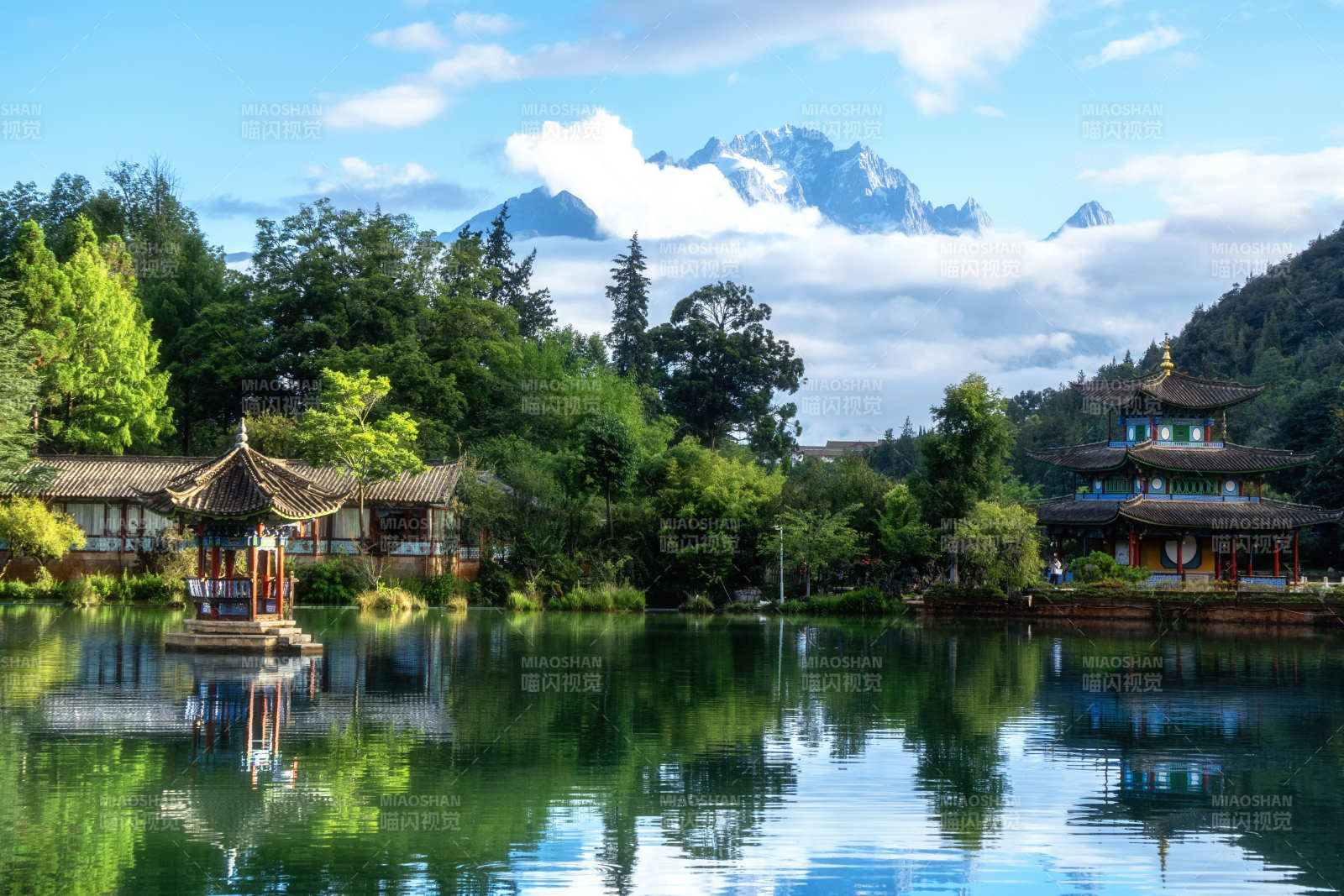 丽江古城山水风光图片