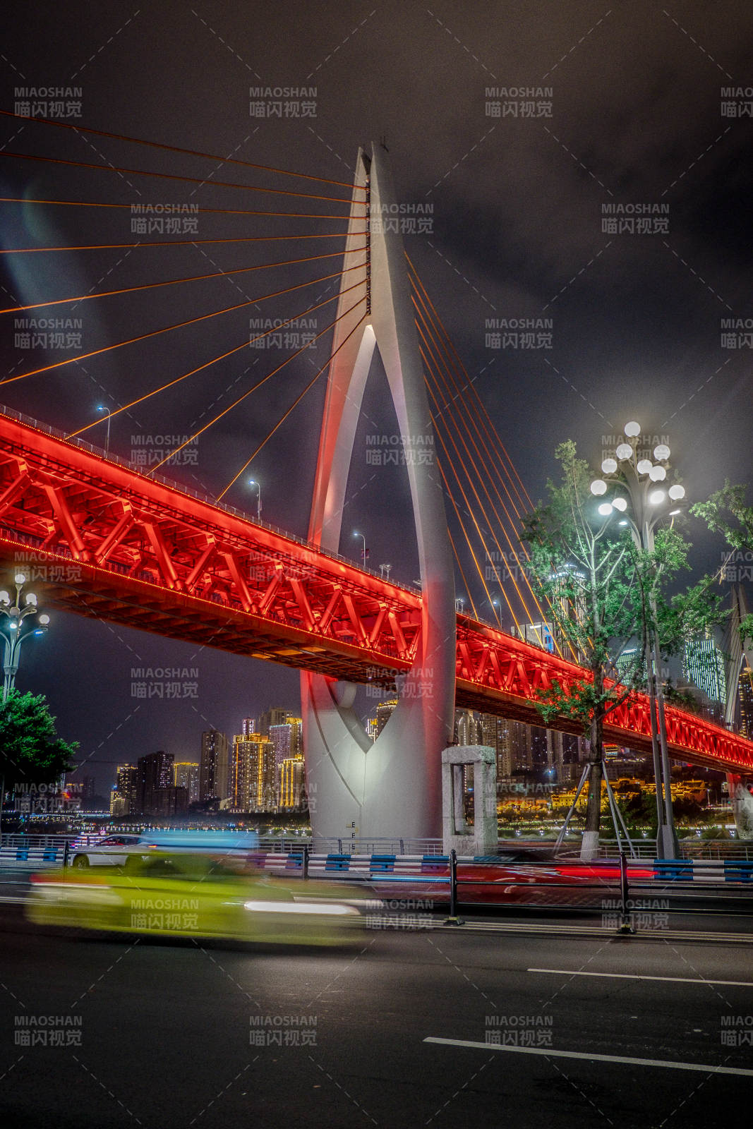 重庆东水门大桥图片