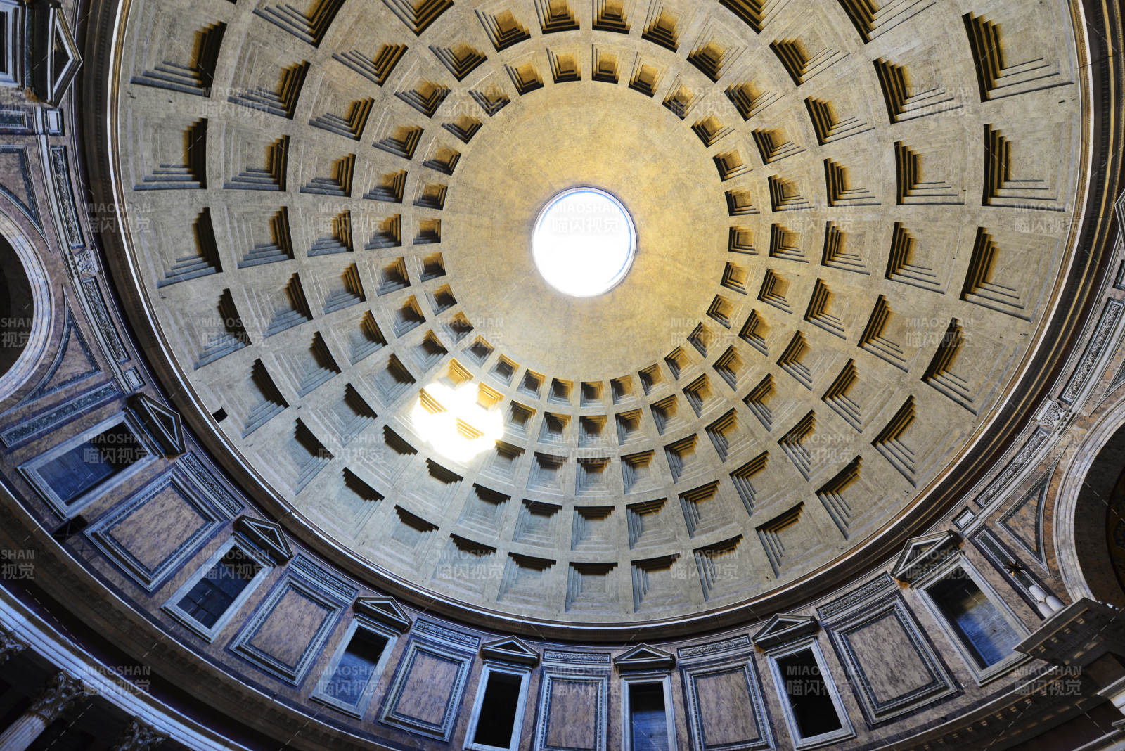 罗马万神殿穹顶内部图片