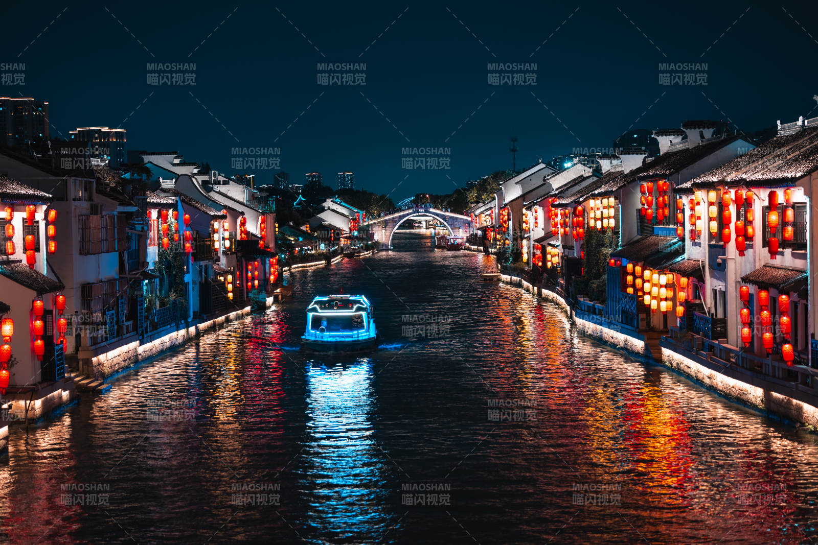 夜色水乡 灯火辉煌图片