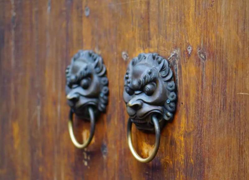 古铜门环 狮首造型图片