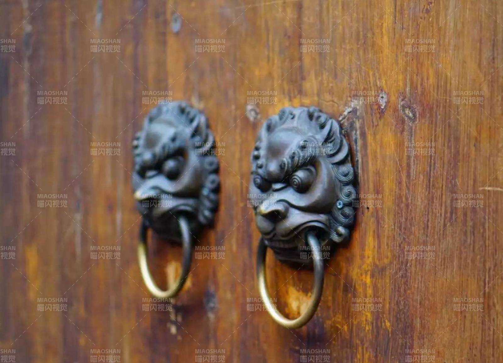 古铜门环 狮首造型图片