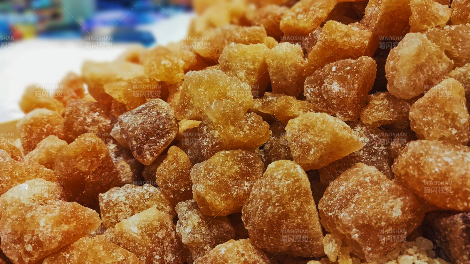 糖渍姜块特写图片