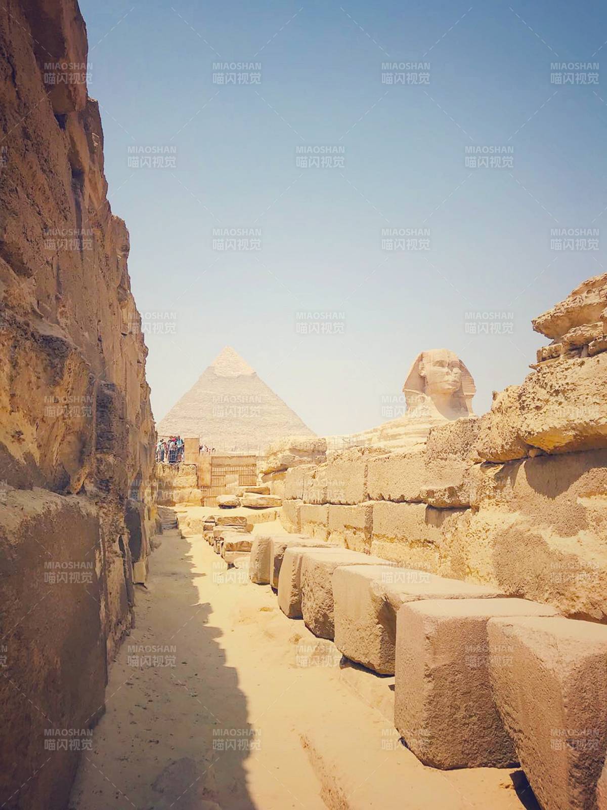 金字塔与狮身人面像图片
