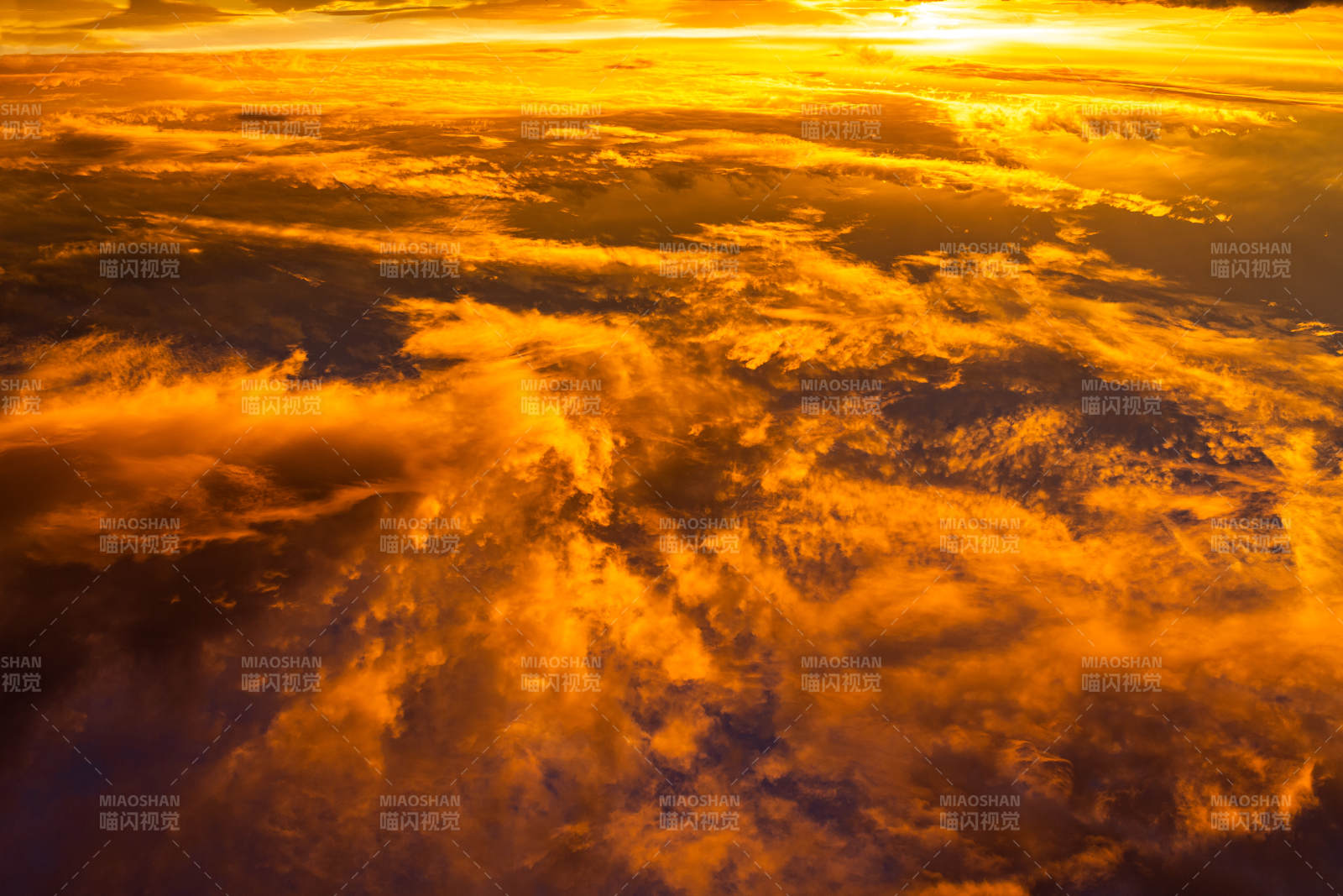 云海夕阳 金色辉煌图片