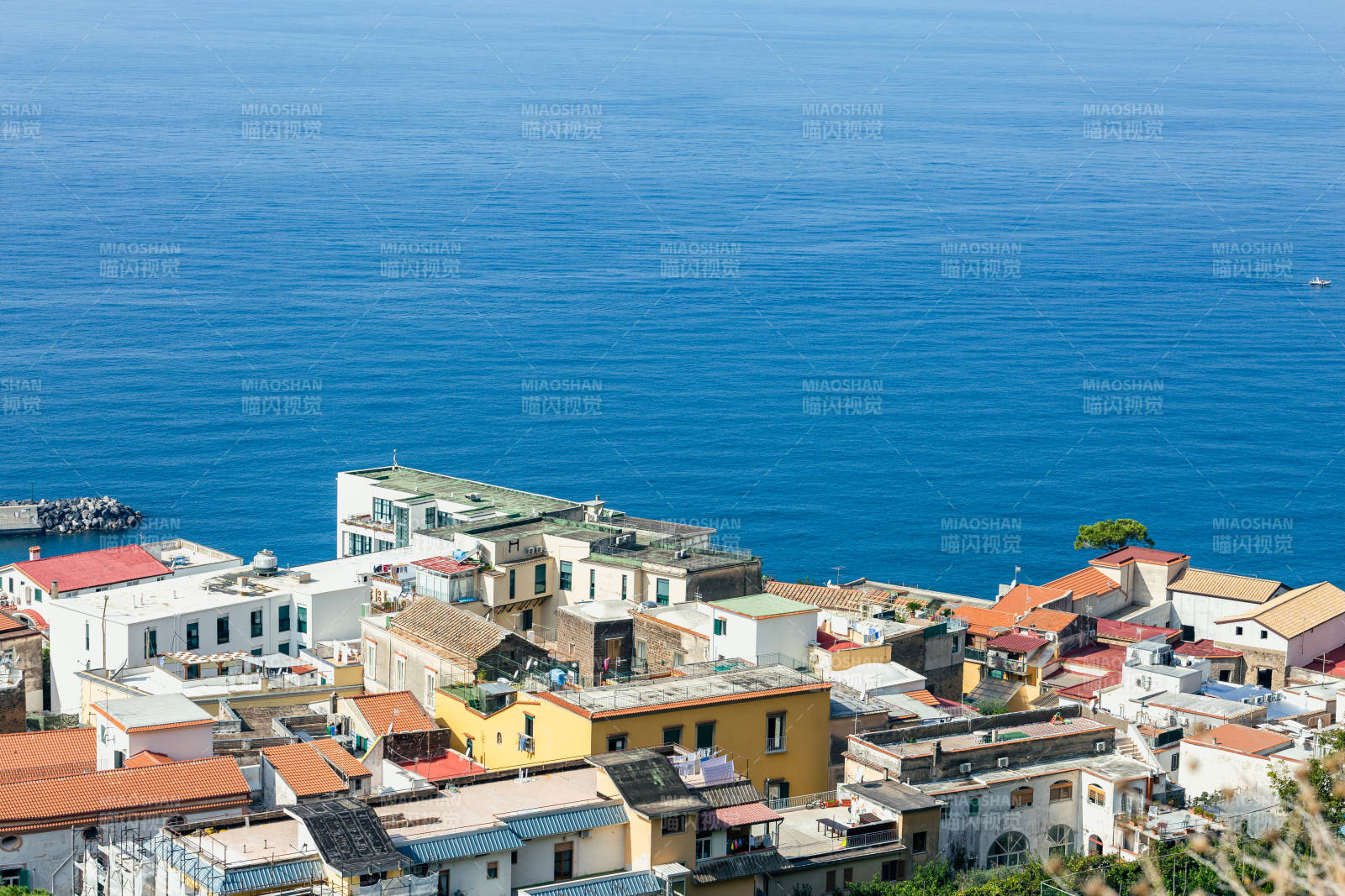 意大利 波西塔诺 地中海 小镇风光图片
