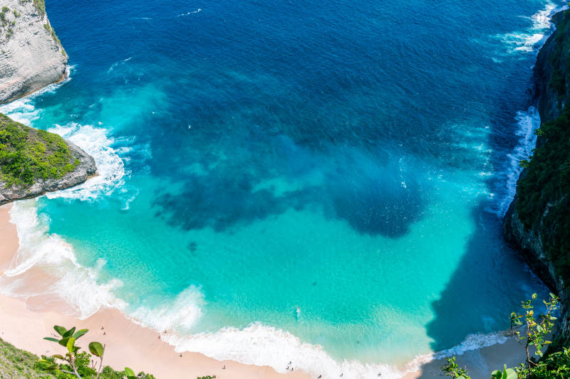 碧海蓝天沙滩美景图片