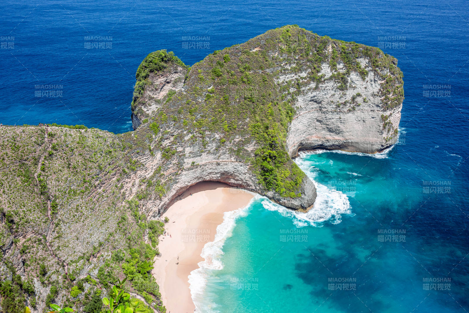 心形岛的浪漫海滩图片