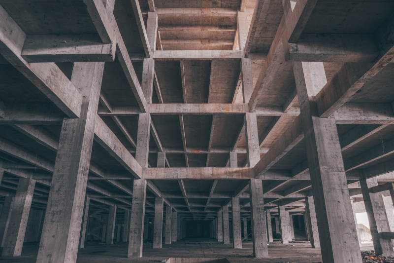 废弃建筑的混凝土结构图片