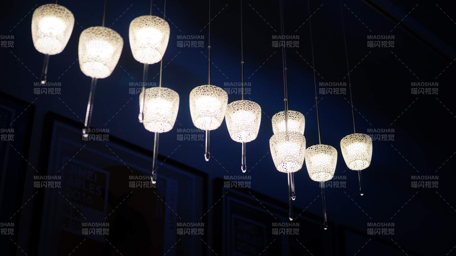 现代吊灯设计展示图片