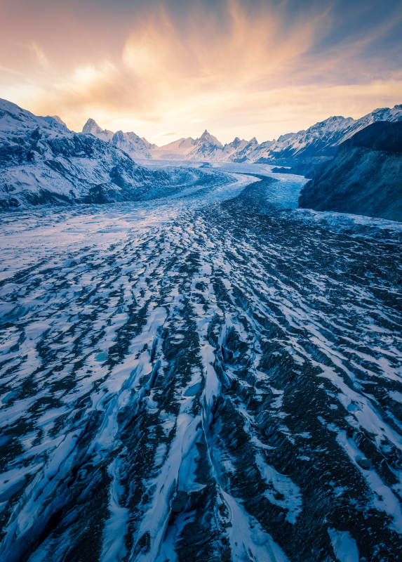 雪山冰川夕阳美景图片