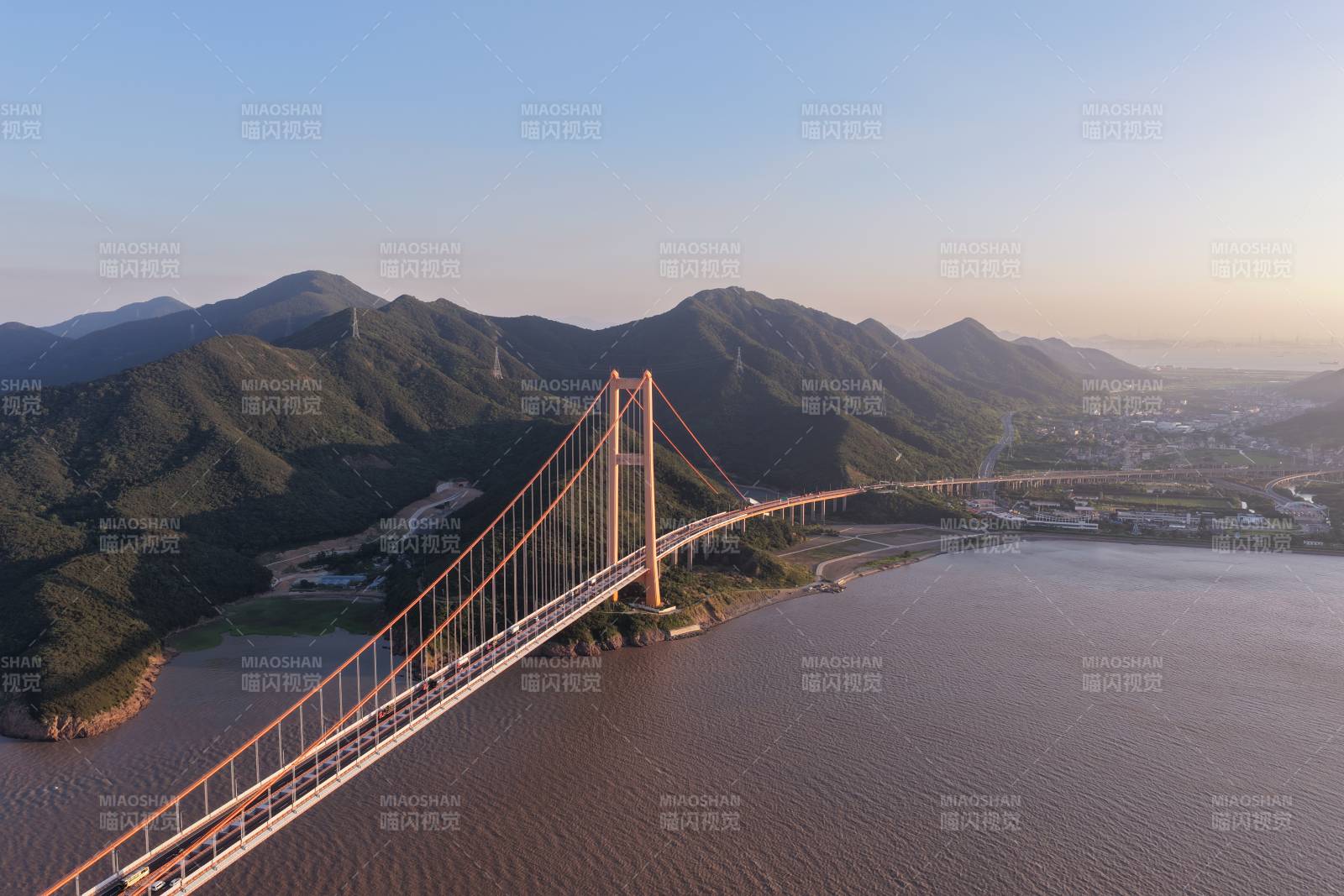 跨海大桥日落美景图片