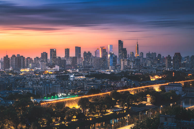 城市夜景 灯火辉煌图片