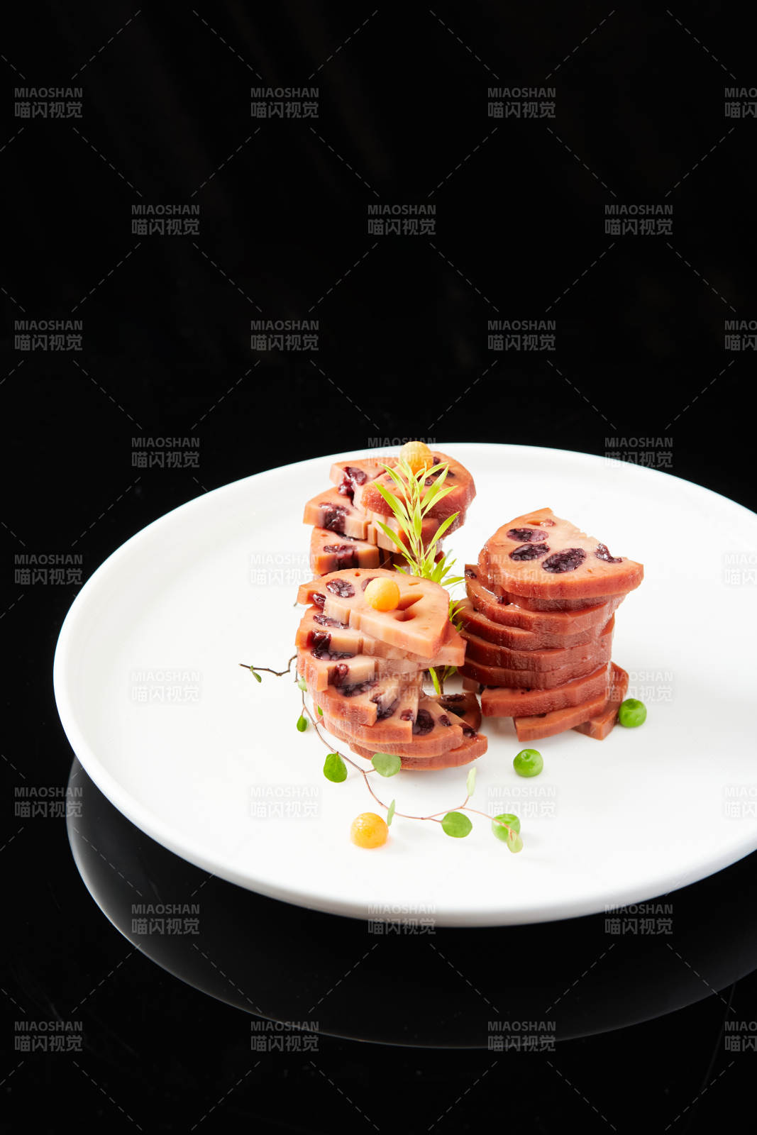 蜜汁糯米藕图片