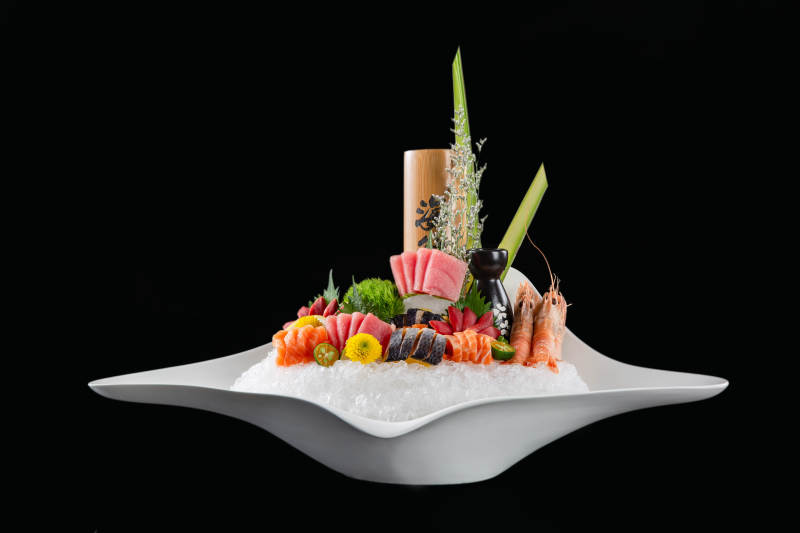 精致日式刺身拼盘图片