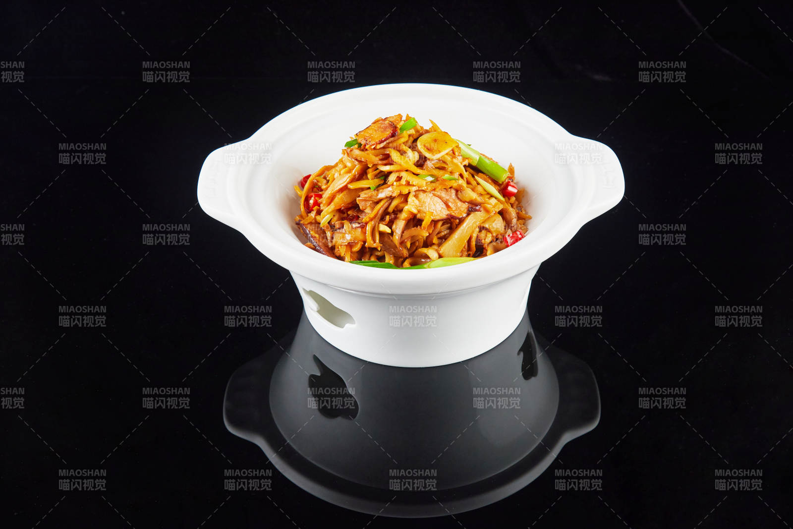 香辣干锅鸡图片