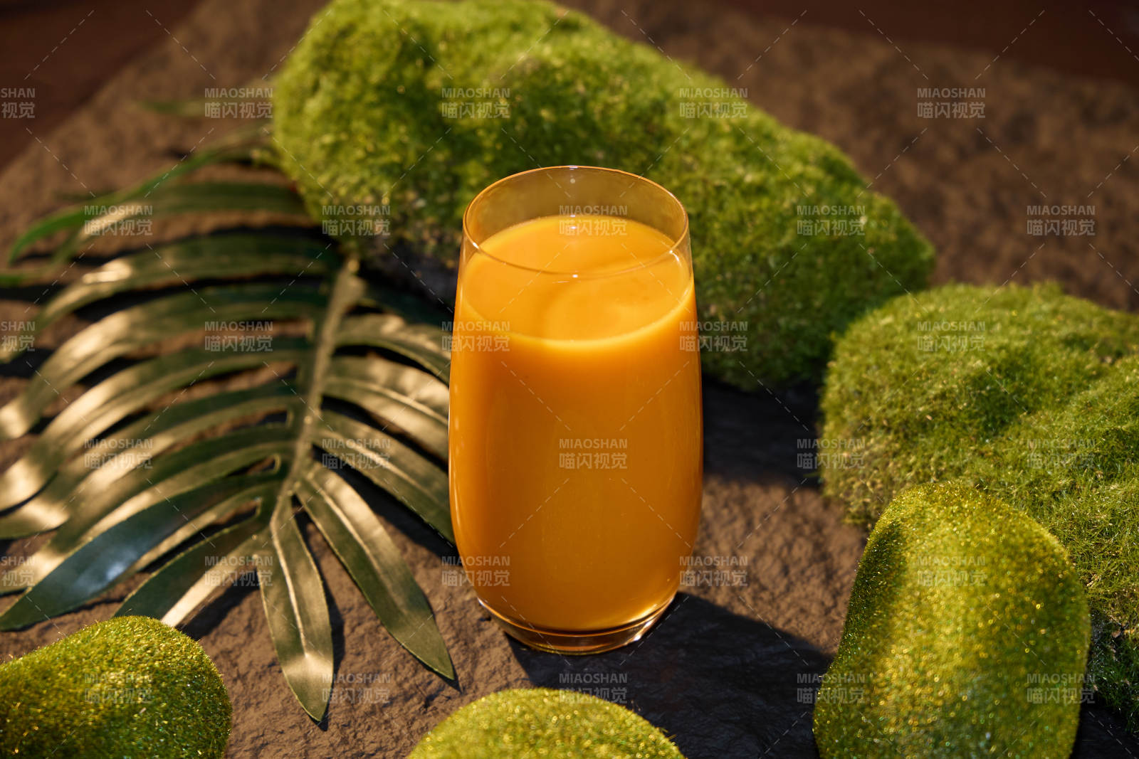 热带风情果汁特饮图片