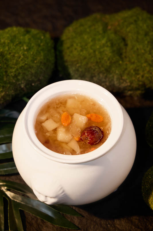 雪梨枸杞炖汤图片