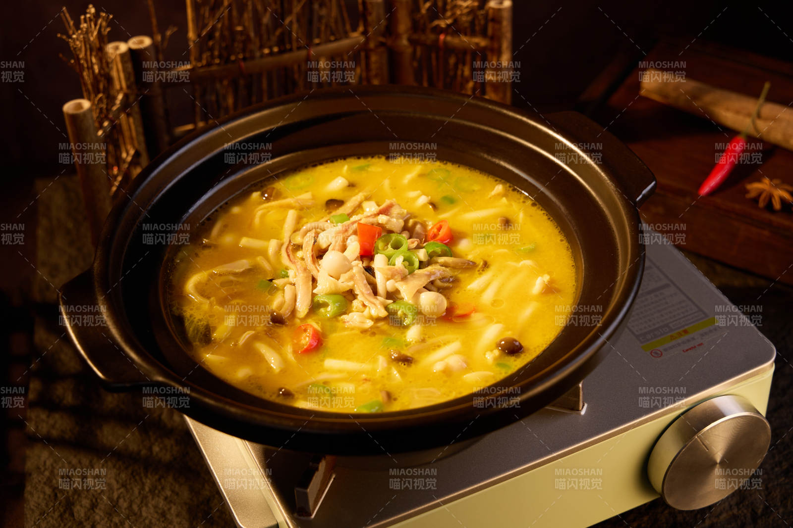 金汤酸辣鱼片锅图片