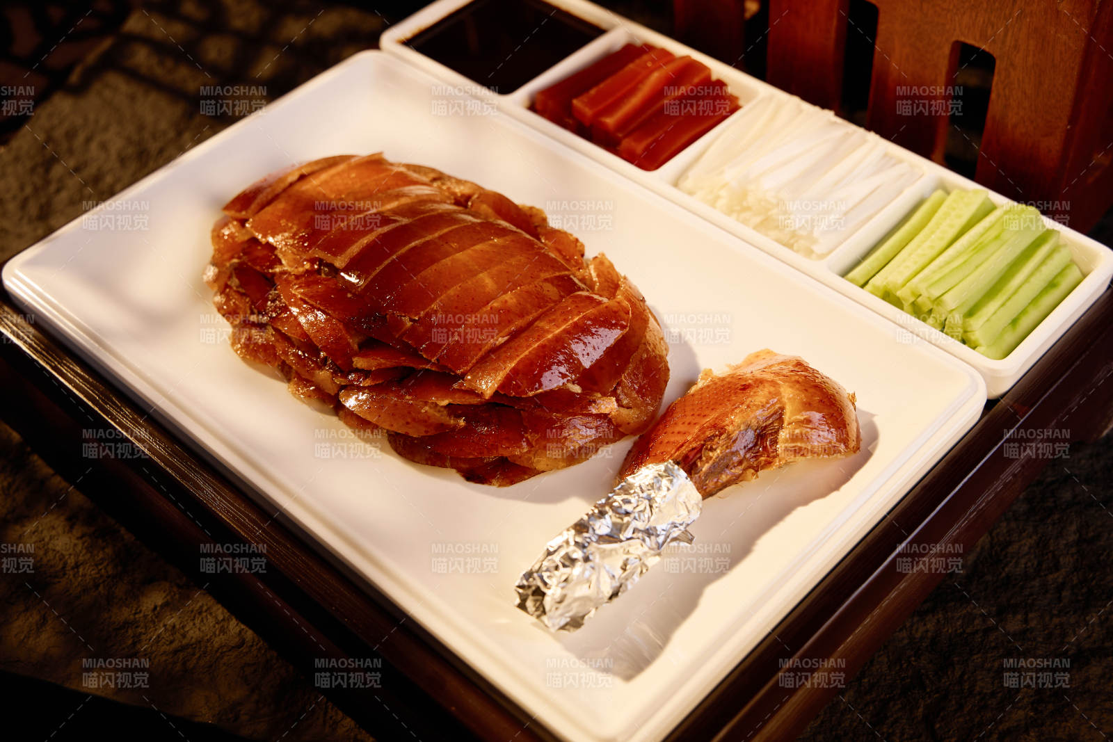 北京烤鸭配菜盘图片