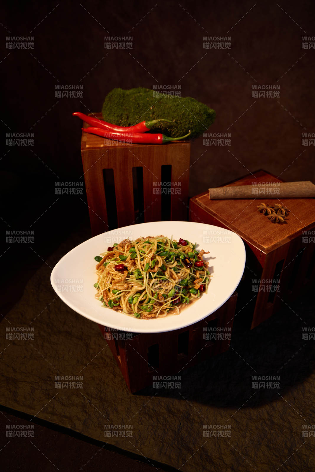 香辣豆芽炒面图片