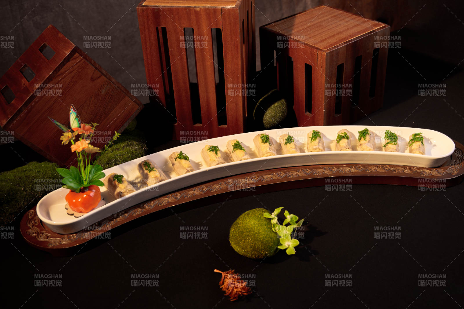 精致寿司盘图片